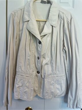 Chico's Light Cream Three-Button Tailored Blazer